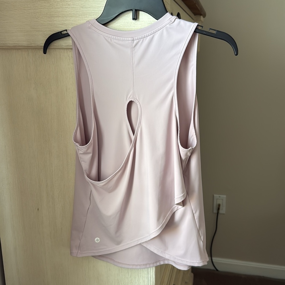 Halara Cut Out Crossover Hem Solid Yoga Tank Top - image 7